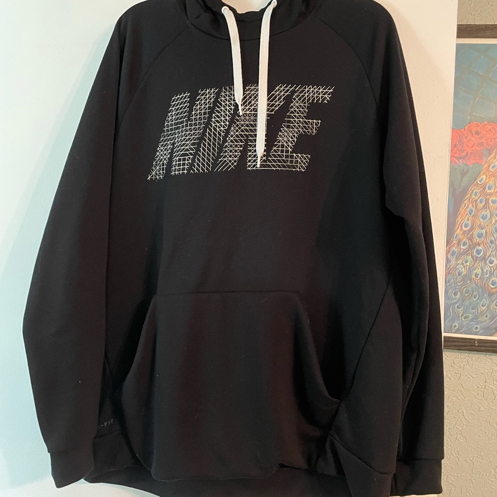Black Nike pullover dri-fit hoodie